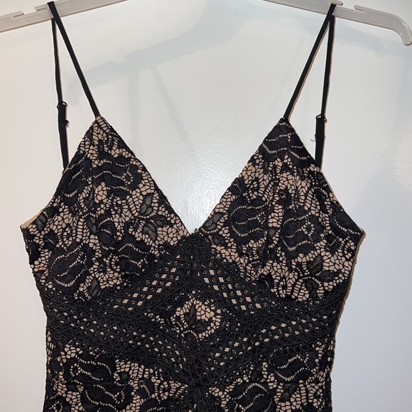 Laced Romper - Picture 2 of 6